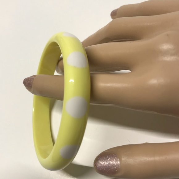 Retro Vintage Inspired Yellow White Polka Dot Fakelite Bangle Bracelet Funky Fun - Picture 4 of 4